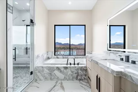Bath - 8470 River View Villas Dr, Parker, AZ 85344 photo 8 of 20
