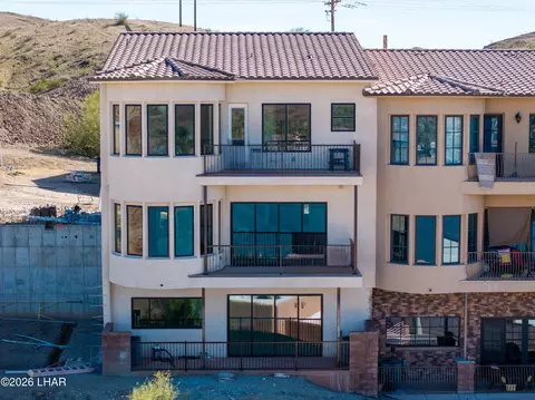 Exterior - 8470 River View Villas Dr, Parker, AZ 85344 photo 3 of 8