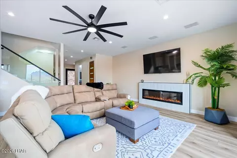 Living - 8470 River View Villas Dr, Parker, AZ 85344 photo 2 of 5