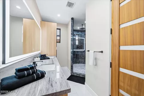Bath - 8470 River View Villas Dr, Parker, AZ 85344 photo 16 of 20