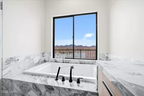 Bath - 8470 River View Villas Dr, Parker, AZ 85344 photo 7 of 20
