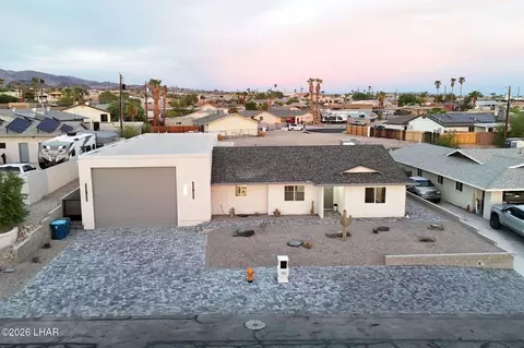 180 Wayfarer Ln, Lake Havasu City, AZ 86403