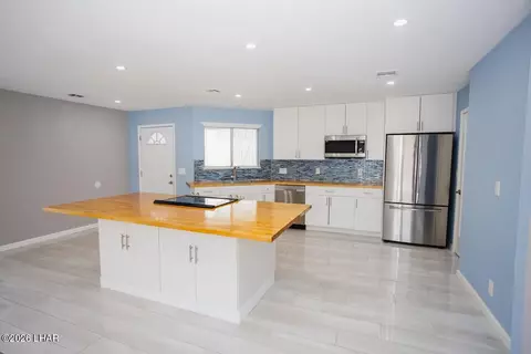 2290 Seabring Dr, Lake Havasu City, AZ 86403