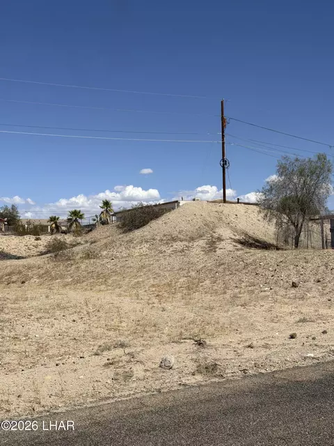 4811 E York Dr, Topock, AZ 86436 photo 4
