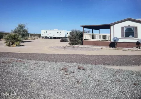 36985 Avenue 42 E, Bouse, AZ 85325