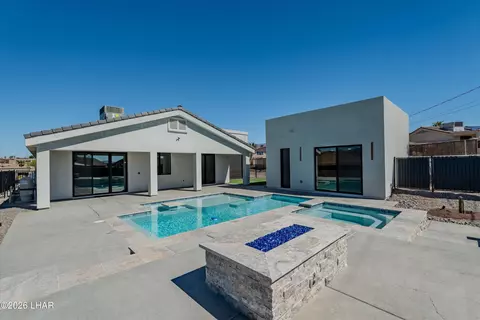 2840 Briarcrest Dr, Lake Havasu City, AZ 86404
