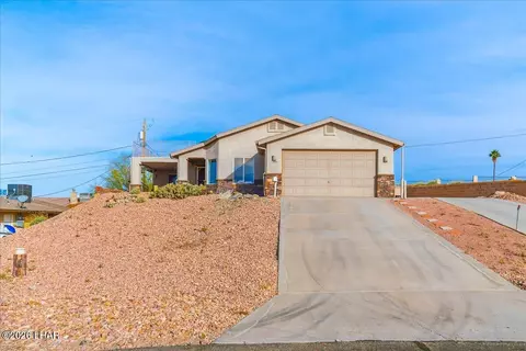 3089 Caliente Dr, Lake Havasu City, AZ 86404