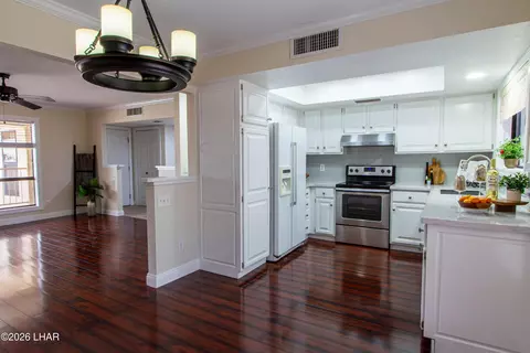 2898 Jamaica Blvd S # 6, Lake Havasu City, AZ 86406