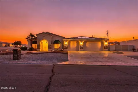 700 Sumac Dr, Lake Havasu City, AZ 86404