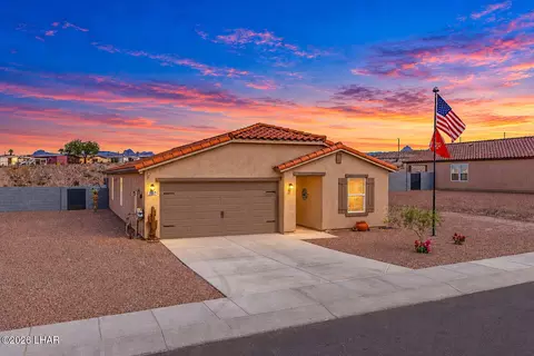 2567 Aaron Pl, Bullhead City, AZ 86442