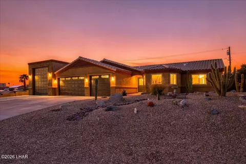 3551 Pocahontas Dr, Lake Havasu City, AZ 86404