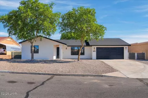 3380 Thunderhead Dr, Lake Havasu City, AZ 86406