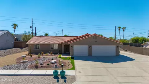 3350 Fountain Palm Dr, Lake Havasu City, AZ 86404