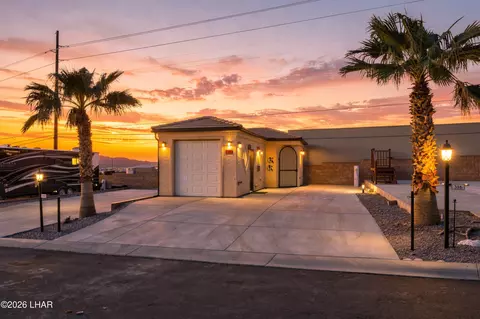 1905 Victoria Farms Apt 315 Rd, Lake Havasu City, AZ 86404