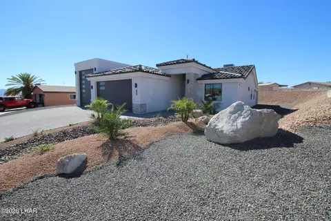 601 Sand Dab Dr, Lake Havasu City, AZ 86404