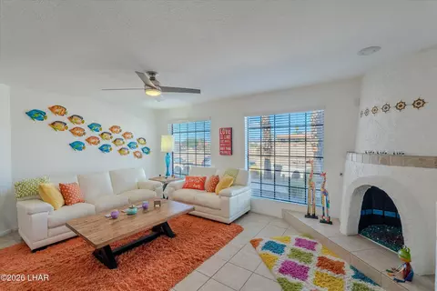 2175 Snead Dr #4, Lake Havasu City, AZ 86406