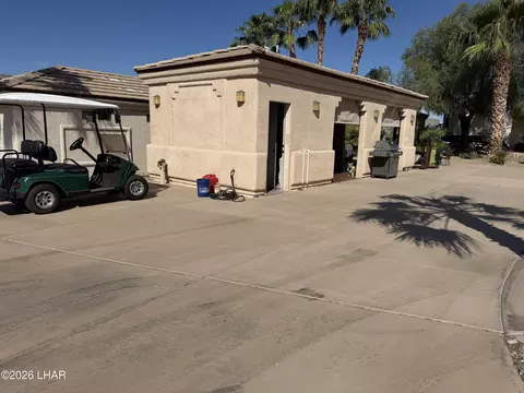 1905 Victoria Farms Rd, Lake Havasu City, AZ 86404