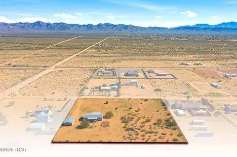 3967 N Horse Mesa Rd, Golden Valley, AZ 86413