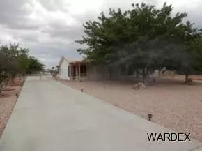5070 W Camelback Loop, Kingman, AZ 86409 photo 2
