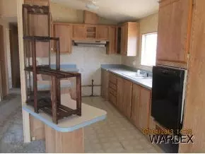 5384 E Maricopa Dr, Topock, AZ 86436 photo 4