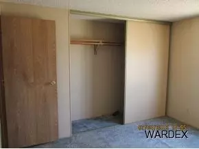 5384 E Maricopa Dr, Topock, AZ 86436 photo 5