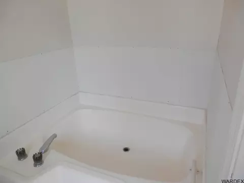 3861 E Ryan Ave, Kingman, AZ 86409 photo 8
