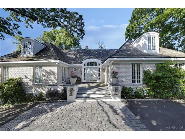 2 Philips Ln, Rye, NY 10580 photo 1