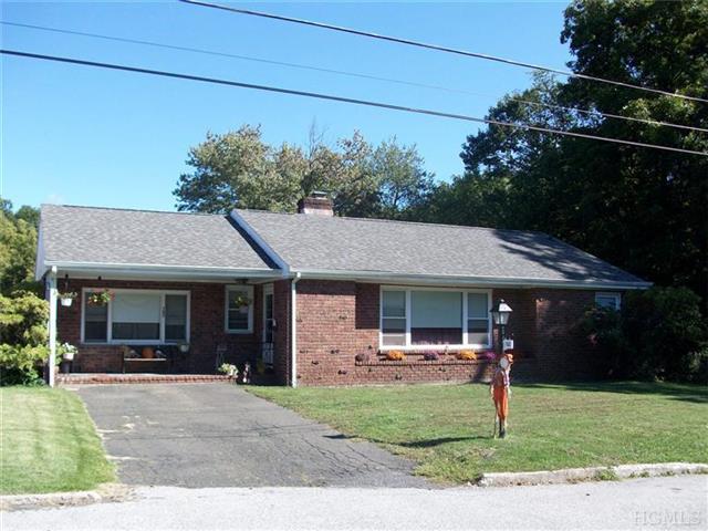 762 Hoover Ave, Peekskill, NY 10566 photo 1