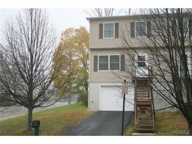 1 Colonial Rd, Peekskill, NY 10566 photo 1