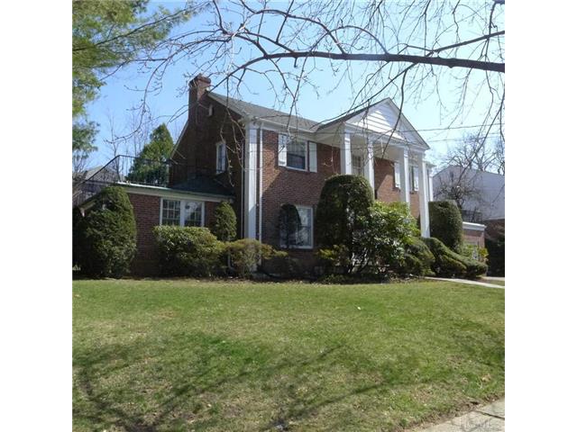 310 Devoe Ave, Yonkers, NY 10705 photo 1