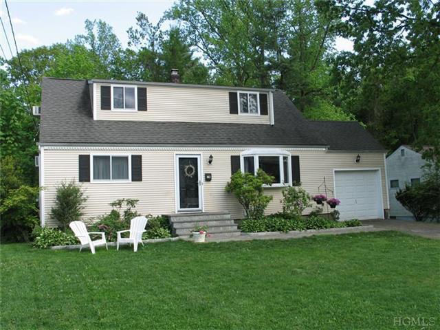 18 Oakbrook Rd, Ossining, NY 10562 photo 1