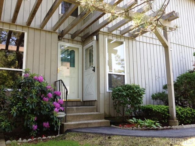 10 Villa Drive, Peekskill, NY 10566 photo 1