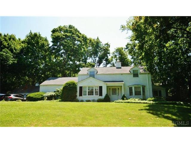 7 Pomander Dr, White Plains, NY 10607 photo 1