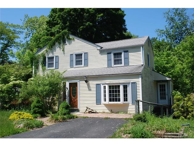 33 Kinderhook Dr, Poughkeepsie, NY 12603 photo 1