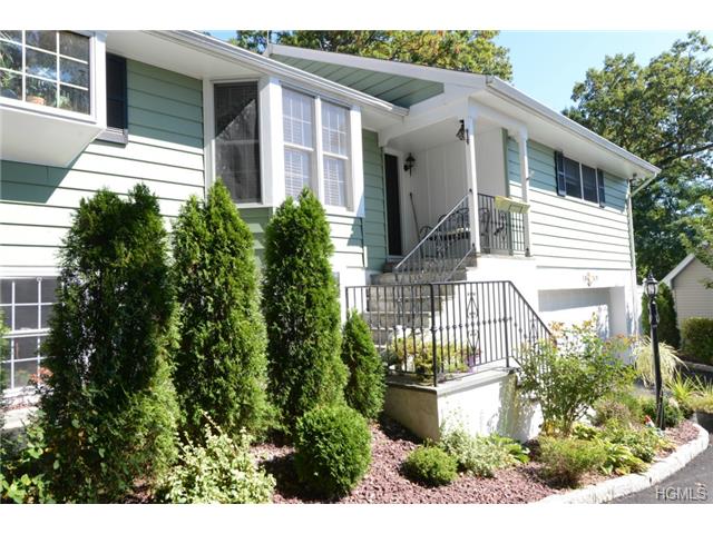 1859 Carhart Ave, Peekskill, NY 10566 photo 1
