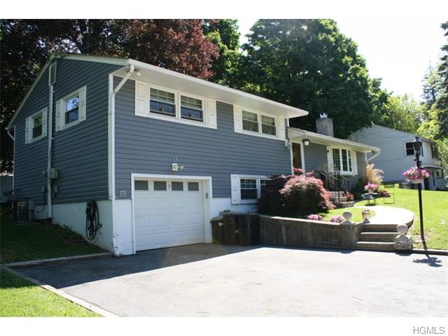 3 Tamara Ln, Cornwall, NY 12518 photo 1