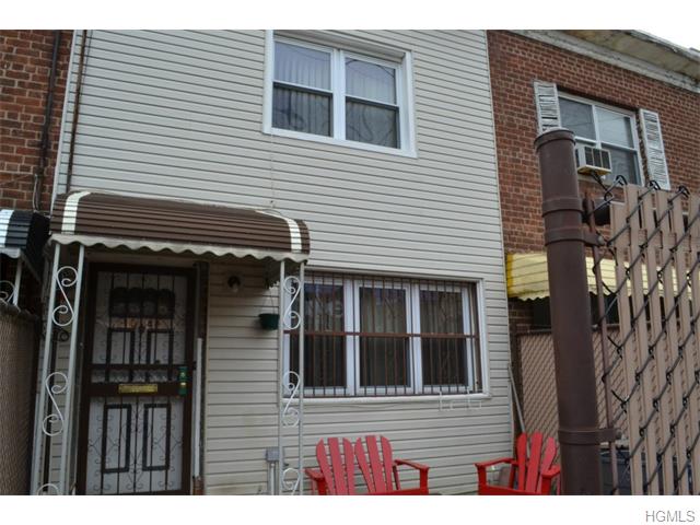 1048 E 218th St, Bronx, NY 10469 photo 1