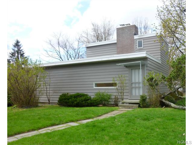 10 Stillman Ave, Cornwall On Hudson, NY 12520 photo 1