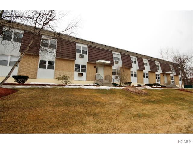 4 White Gate Dr #E, Wappingers Falls, NY 12590 photo 1