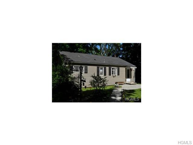 5 Carbone Ct, Highland Mills, NY 10930 photo 1