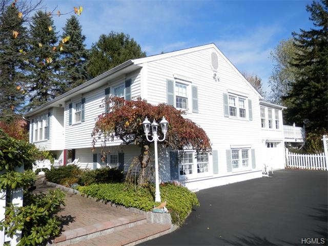 72 Friendly Rd, Mahopac, NY 10541 photo 1