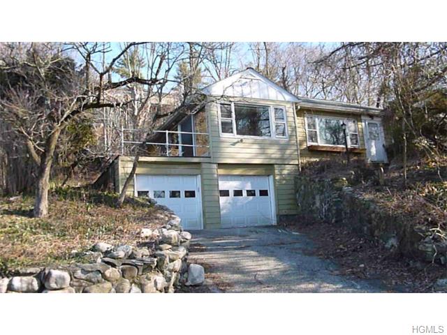 11 Meadowbrook Dr, Ossining, NY 10562 photo 1