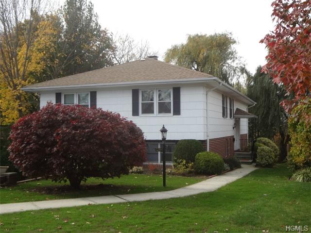 977 Split Rock Rd, Pelham, NY 10803 photo 1