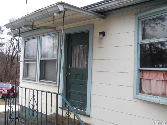 13 Station Rd, New Windsor, NY 12553 photo 1