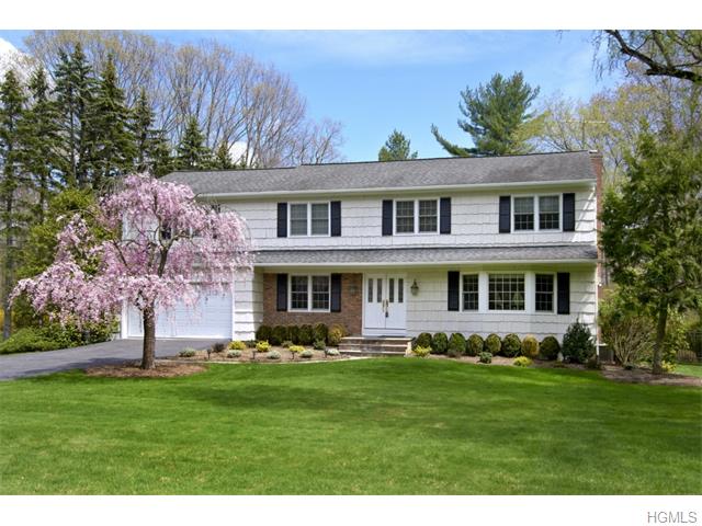 13 Pinehurst Dr, Purchase, NY 10577 photo 1