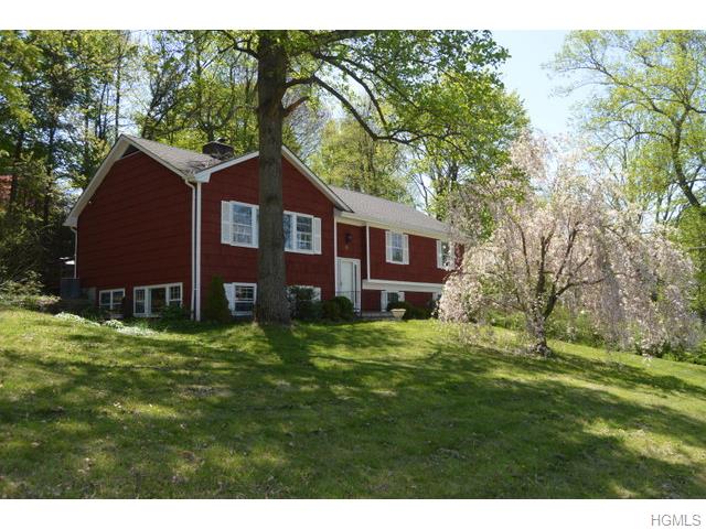 12 Sunset Dr, Ossining, NY 10562 photo 1
