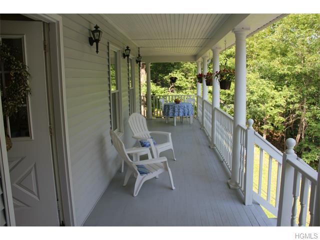 128 E Mountain Rd, Cold Spring, NY 10516 photo 1