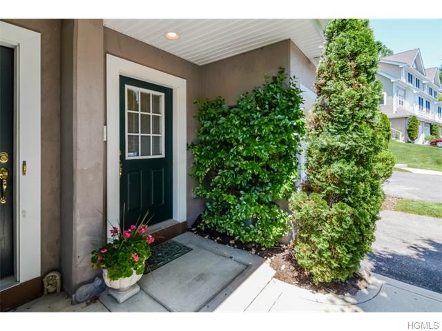 124 Underhill Ln, Peekskill, NY 10566 photo 1