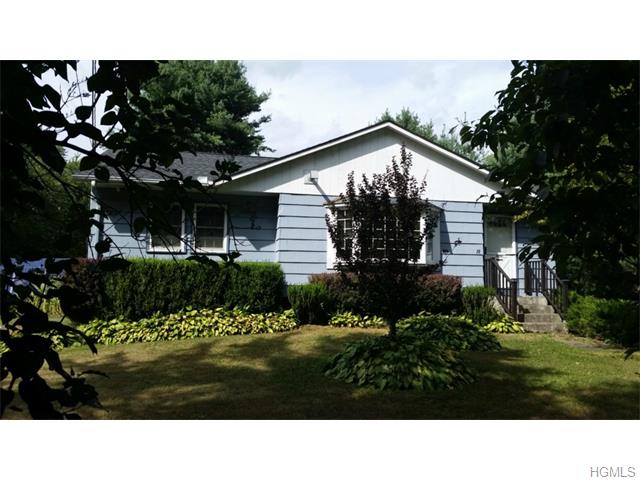 18 Bernhart Rd, Wallkill, NY 12589 photo 1