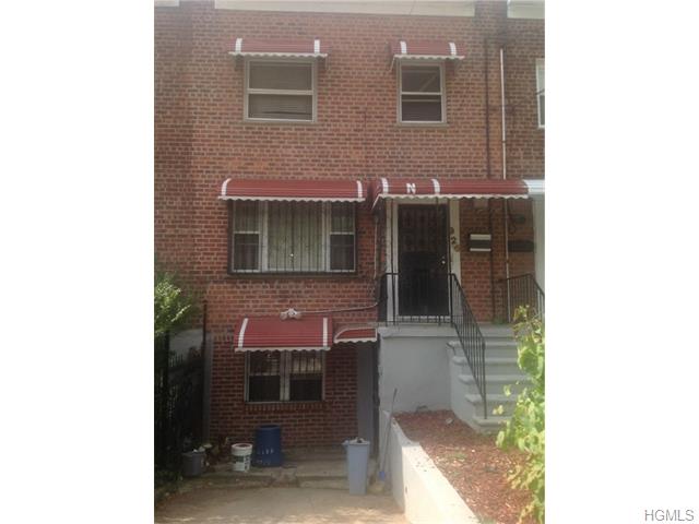 926 E 228th St, Bronx, NY 10466 photo 1